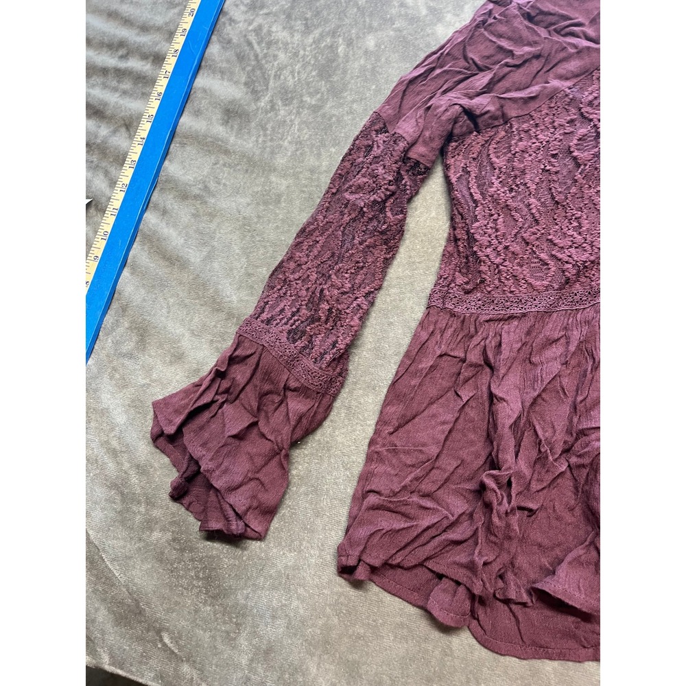American Eagle Outfitters‎ Burgundy Lace Peplum Long Sleeve Top Blouse S - Picture 4 of 5